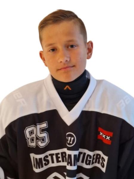 Valters Brando portrait