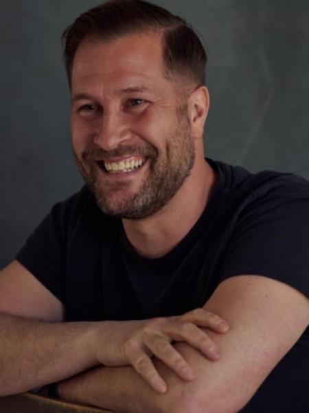 Peter Comstock portrait