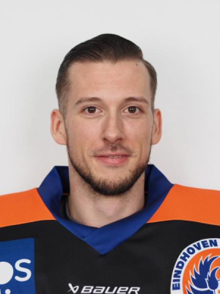 Rowan Delil portrait