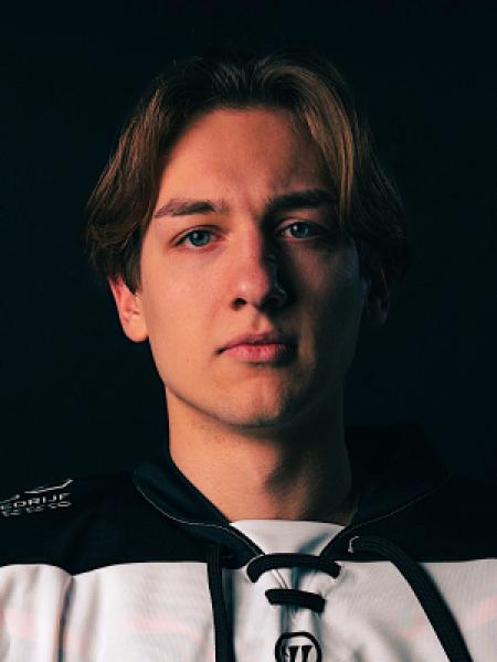 Alexander Karol portrait