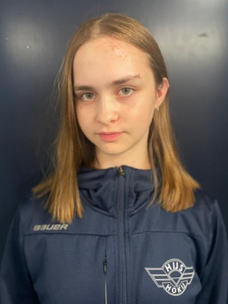 Gabrielle Lapensee portrait